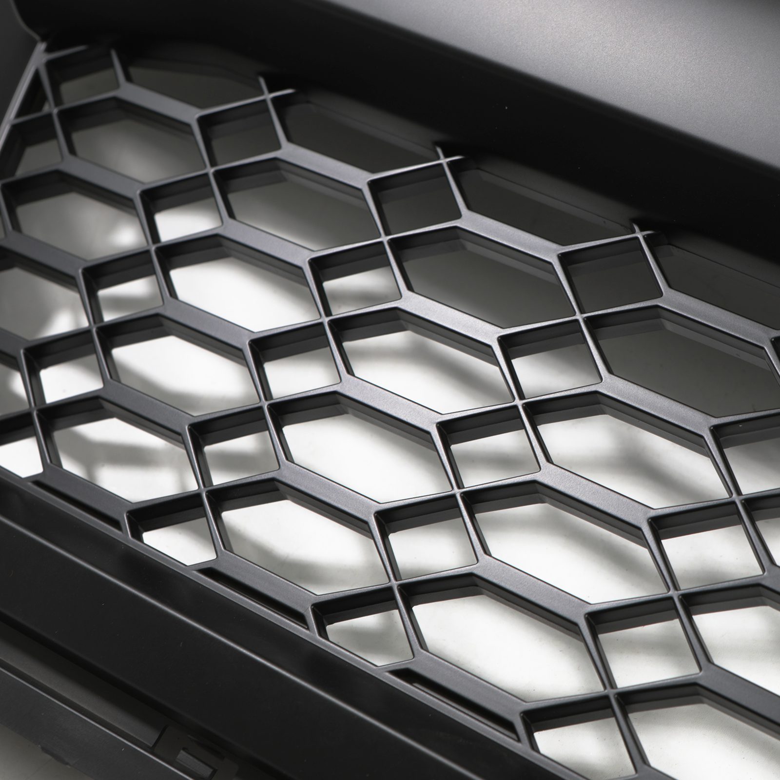 thumbnail interactive-video image 1 of Evan-Fischer Gloss Black Plastic Grille Assembly For Isuzu Rodeo 93-97 (No Emblem) 1 of 1