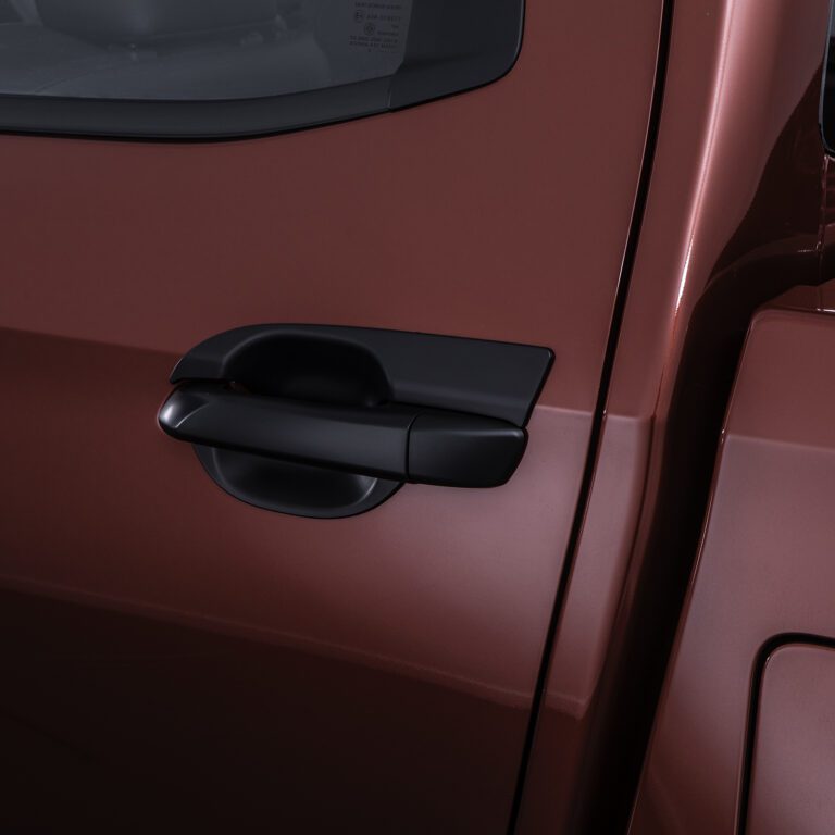 Isuzu D Max 2020+ Black Door Handle Inserts - Close