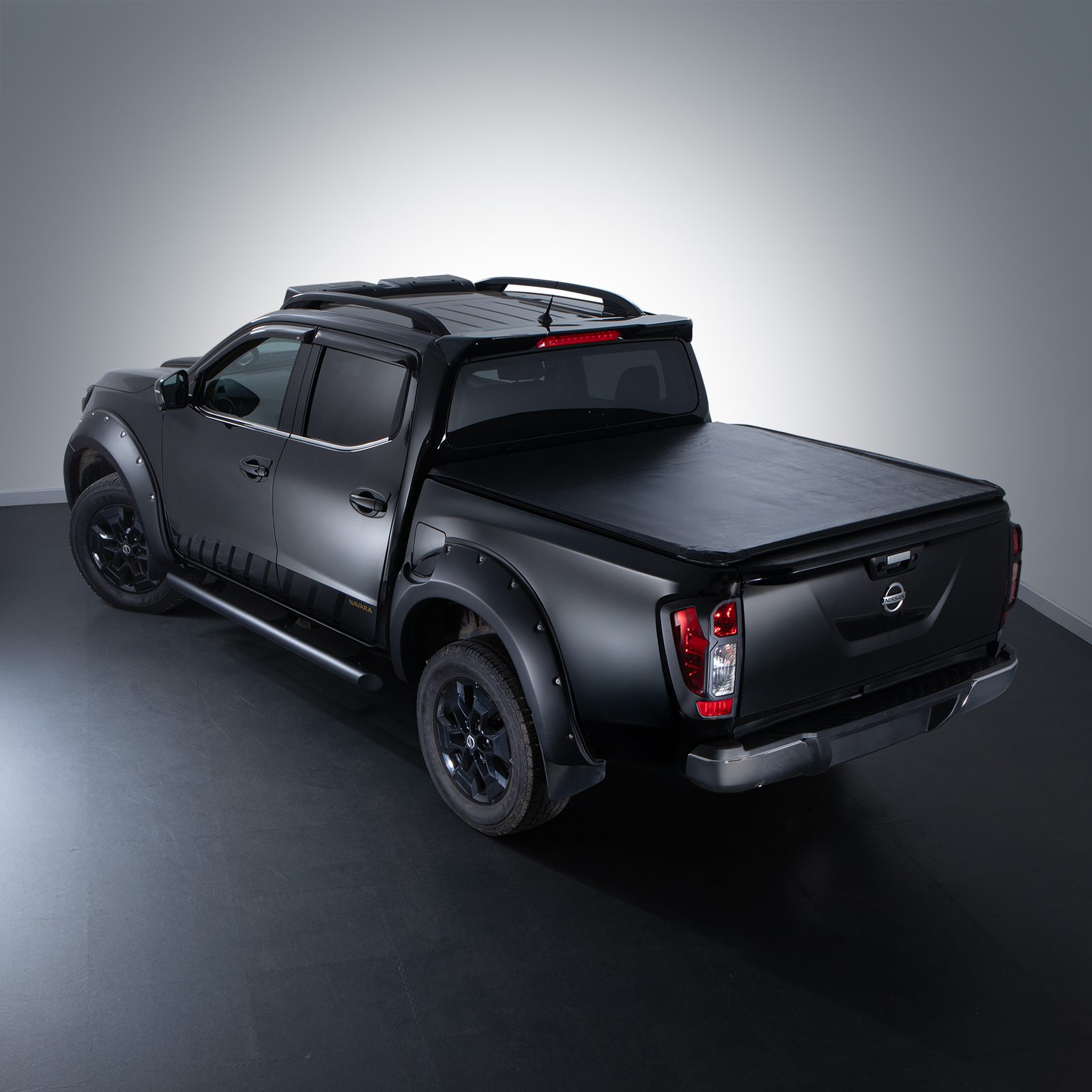 Nissan Navara D23 NP300 15-21 Gloss Black Roof Spoiler | Predator4x4