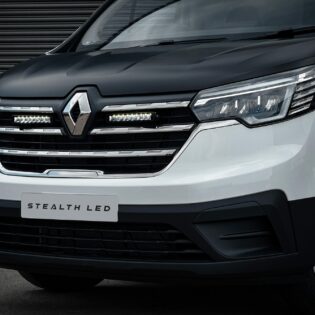 Stealth LED Renault Trafic 2023+ Twin 10" Luminous LED Integration Grille Kit - 7,560 Lumens